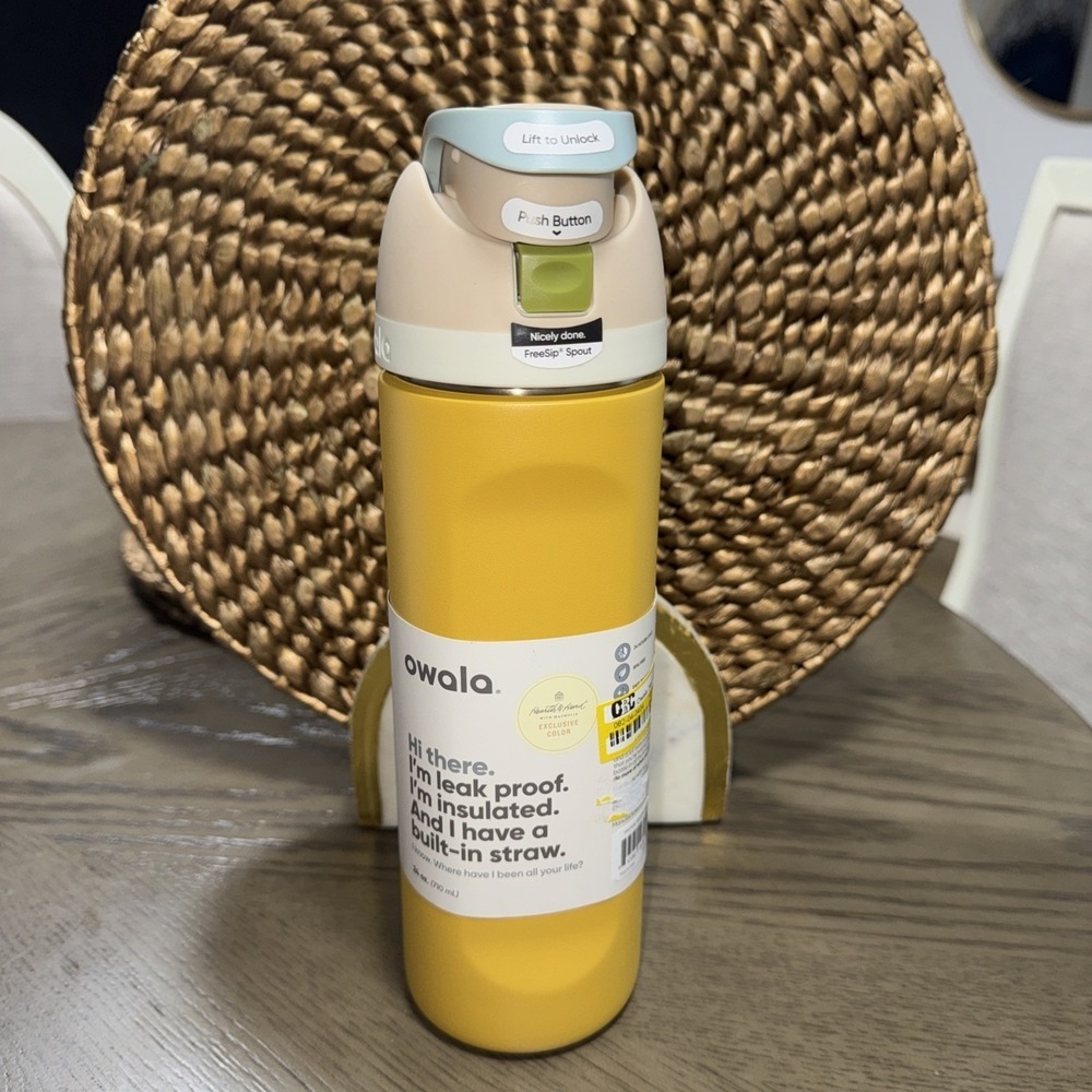 NEW OWALA Hearth & Hand 24oz‎ Free Sip Stainless Water Bottle Yellow First Place